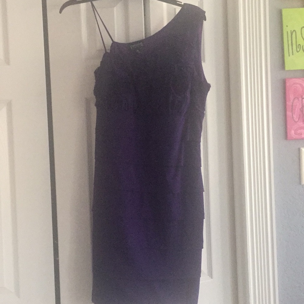 Women’s purple fitted cocktail dress